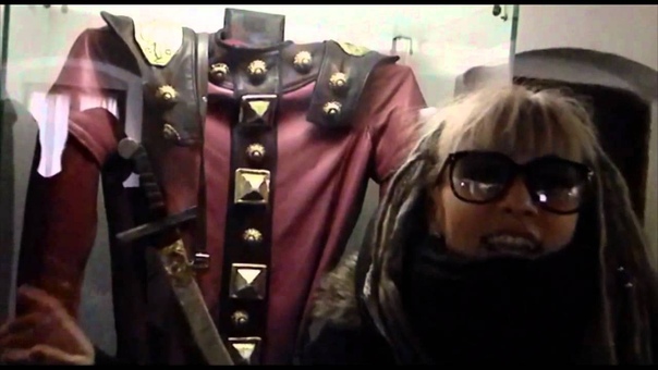 Infected rain at Draculas Castle ( During Asylum Tour