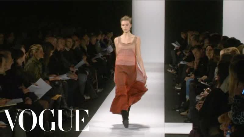 Narciso Rodriguez Ready to Wear Fall 2011 Vogue Fashion Week Runway