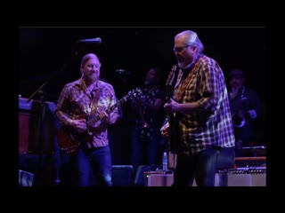 Tedeschi Trucks Band with Cesar and David - The World Is A Ghetto -  Red Rocks  ()