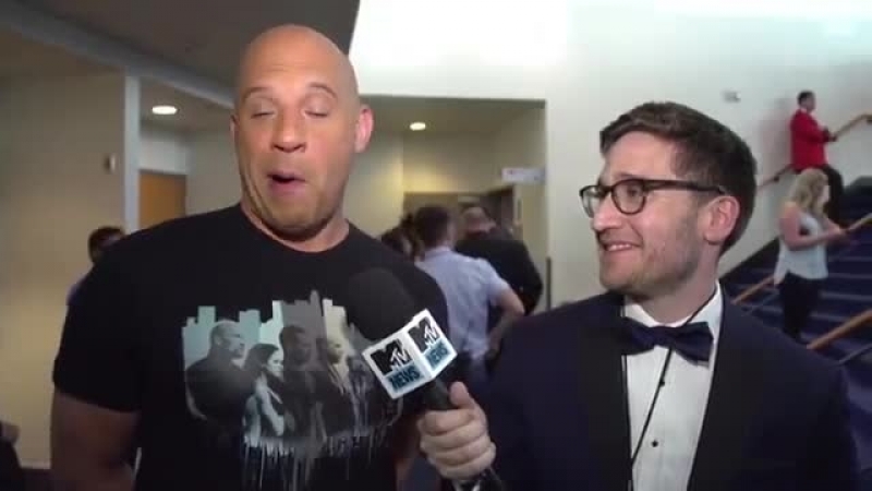 Вин Дизель спел и отдал дань памяти Полу Уокеру, Vin Diesel Sings See