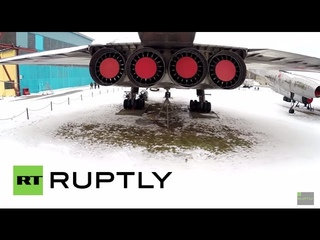 Облет Сухой Т-4 беспилотником. С такого ракурса вы его еще не видели!