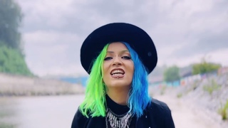 SERAINA TELLI - Spaceman (4 Non Blondes Cover)