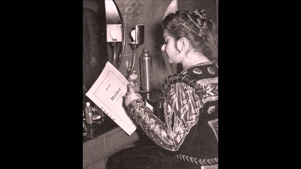 Maria CALLAS. Ses DÉ BUTS dans MEDEA ( Florence, 1953), dans UNE SPLENDIDE QUALITÉ