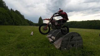 Катаем эндуро трассу и стадион на GR8 300 Husaberg 300 BRZ 250