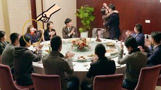 小三精心打扮出席飯局，怎料妻子出現，與丈夫當眾親熱讓她沒臉！⚡|胡