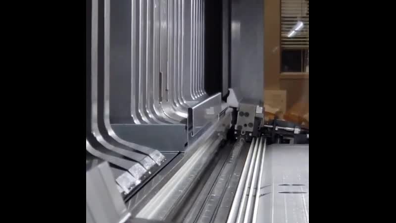 Видео от Maxwell