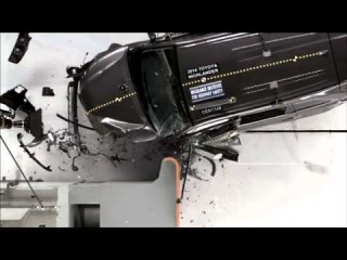 2014 Toyota Highlander краштест