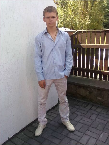 №10, Ян Омельчук, Першотравенск №10, Ян Омельчук, Першотравенск