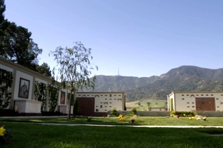Forest Lawn Hollywood Hills Overview