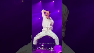 When you rip your pants#kpop #moonbin #astro #shorts