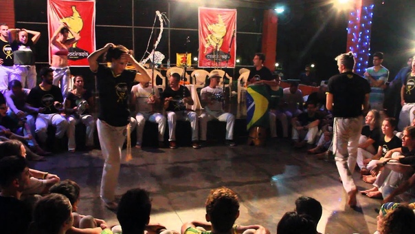 открытие Capoeira Asia 2014 рода: Mestre Noa и C. M Ta