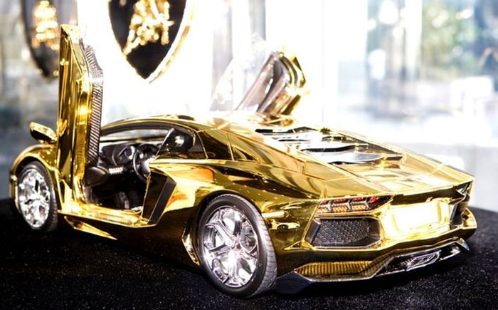 Картинки самая дорога. Ламборджини Золотая с бриллиантами. Lamborghini Aventador золотой Бриллиантовый. Lamborghini Aventador LP 700-4 из чистого золота. Ламборгини из золота из алмазов. Картинки самая дорога. Ламборджини Золотая с бриллиантами. Lamborghini Aventador золотой Бриллиантовый. Lamborghini Aventador LP 700-4 из чистого золота. Ламборгини из золота из алмазов.
