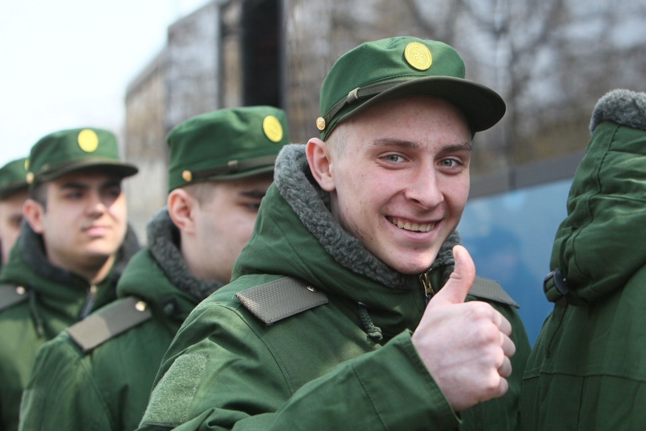К местам несения службы направились около двух тысяч призывников Ростовской области К местам несения службы направились около двух тысяч призывников Ростовской области