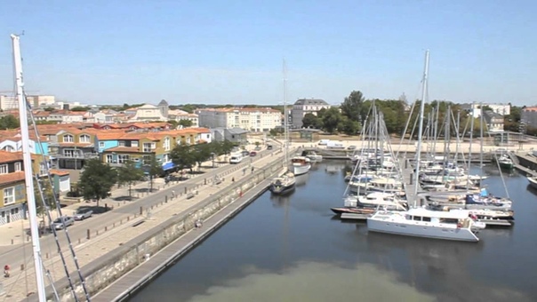 La Rochelle. .. prenez de la