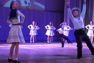 Хореографический ансамбль “Цветы России“, Флотская пляска “Праздник на корабле“