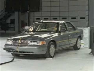 Краш-тест 2003-2010 Ford Crown Victoria