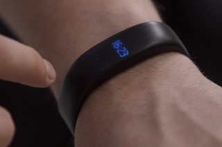 Первый обзор Meizu Band и сравнение с Mi Band