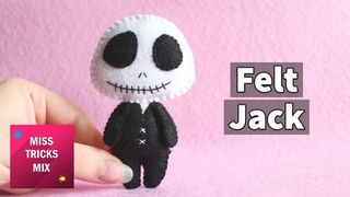 DIY: Jack Skellington Felt Plush | Halloween Crafts.